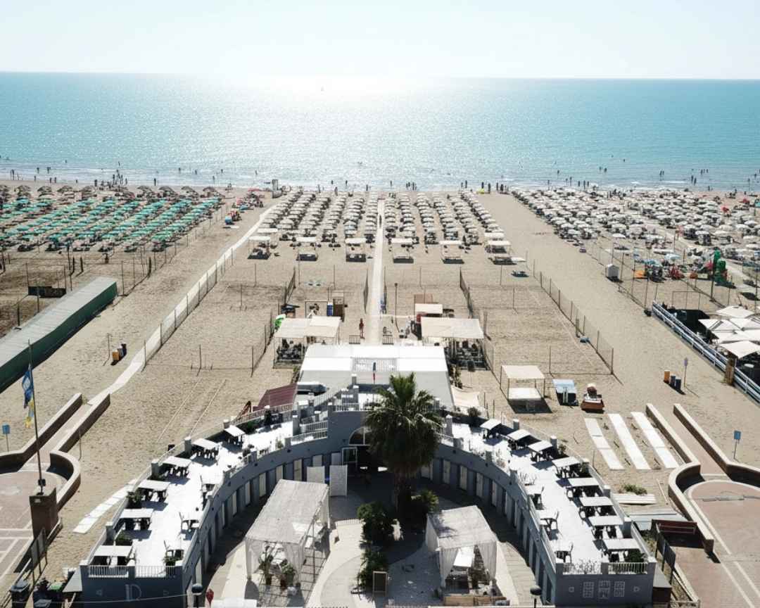 Spiaggia attrezzata - Bagno la Rotonda